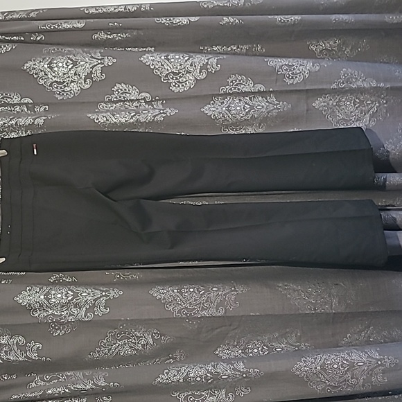 Tommy Hilfiger pants - Picture 3 of 4